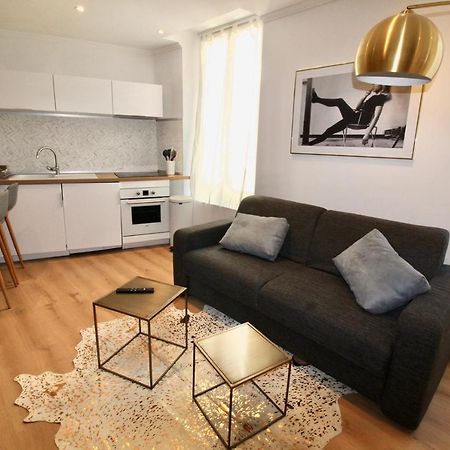 Lovely Apartment Heart Of Golden Square Fiber Wifi Nice Eksteriør bilde