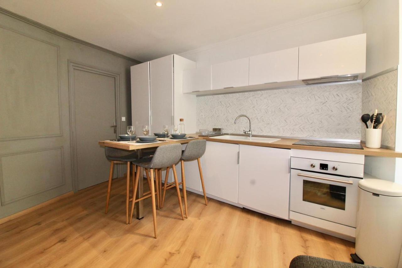Lovely Apartment Heart Of Golden Square Fiber Wifi Nice Eksteriør bilde