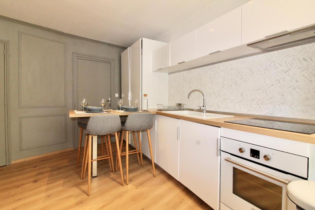 Lovely Apartment Heart Of Golden Square Fiber Wifi Nice Eksteriør bilde